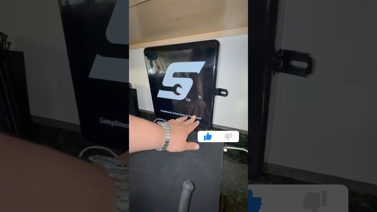 Can Command Hooks Hold a Snap‑on Key Cabinet?